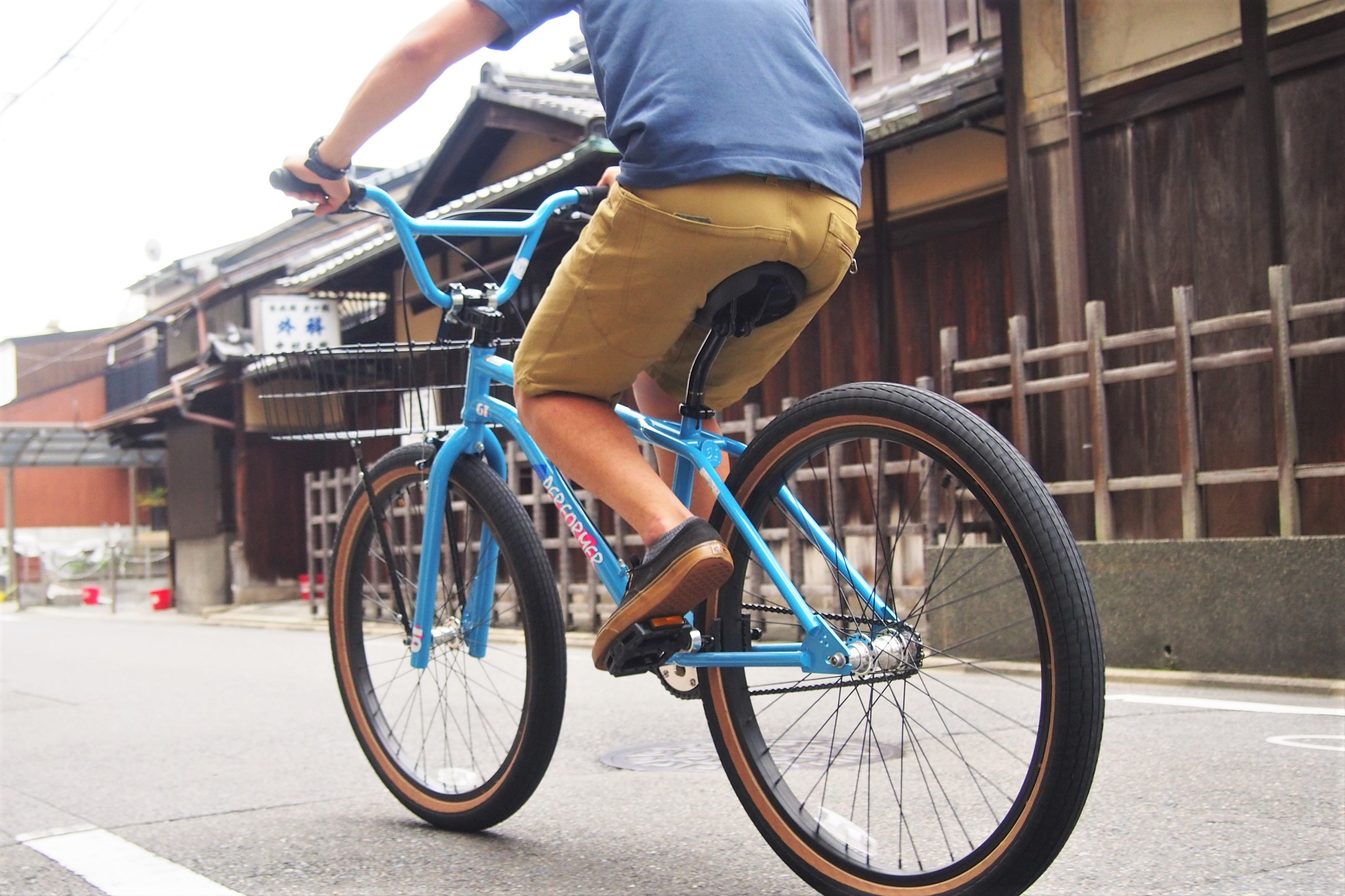 Blog 街乗りにgood バスケットも良く似合う ８０ Sデザイン復刻の26インチbmx Gt ジーティー Performer Pro パフォーマープロ 17 京都のスポーツ自転車専門 エイリン丸太町店