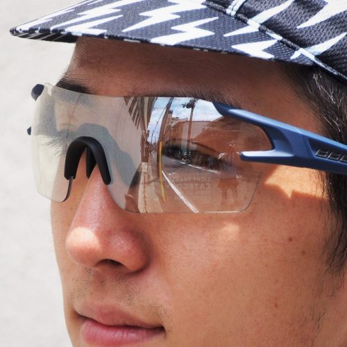 BLOG フレームレスで視界を広く確保！レンズ交換も可能なサングラス