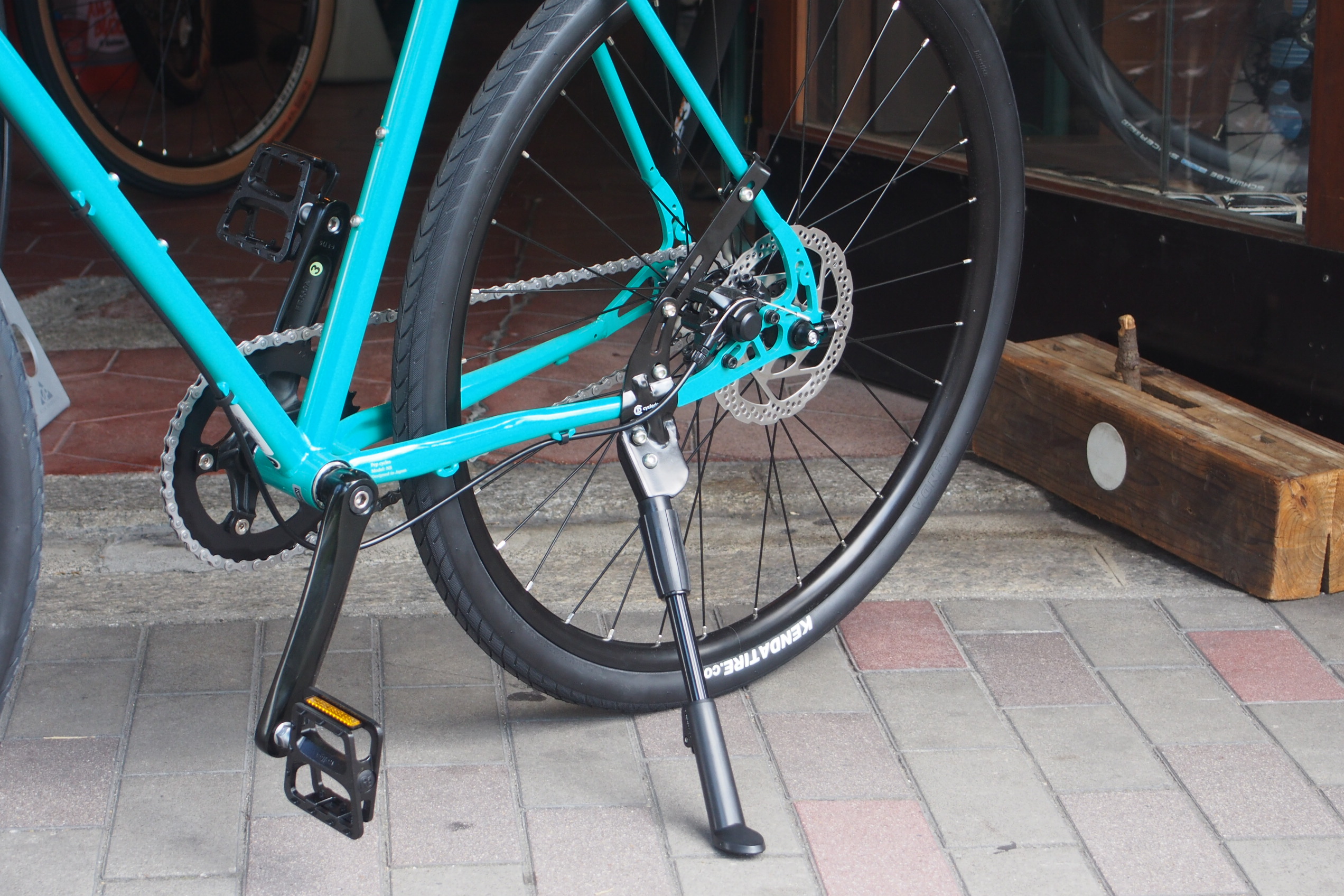 Blog Pep Cycles ペップサイクル にも取り付けok ロングアーム仕様のキックスタンド の巻 京都のスポーツ自転車専門 エイリン丸太町店