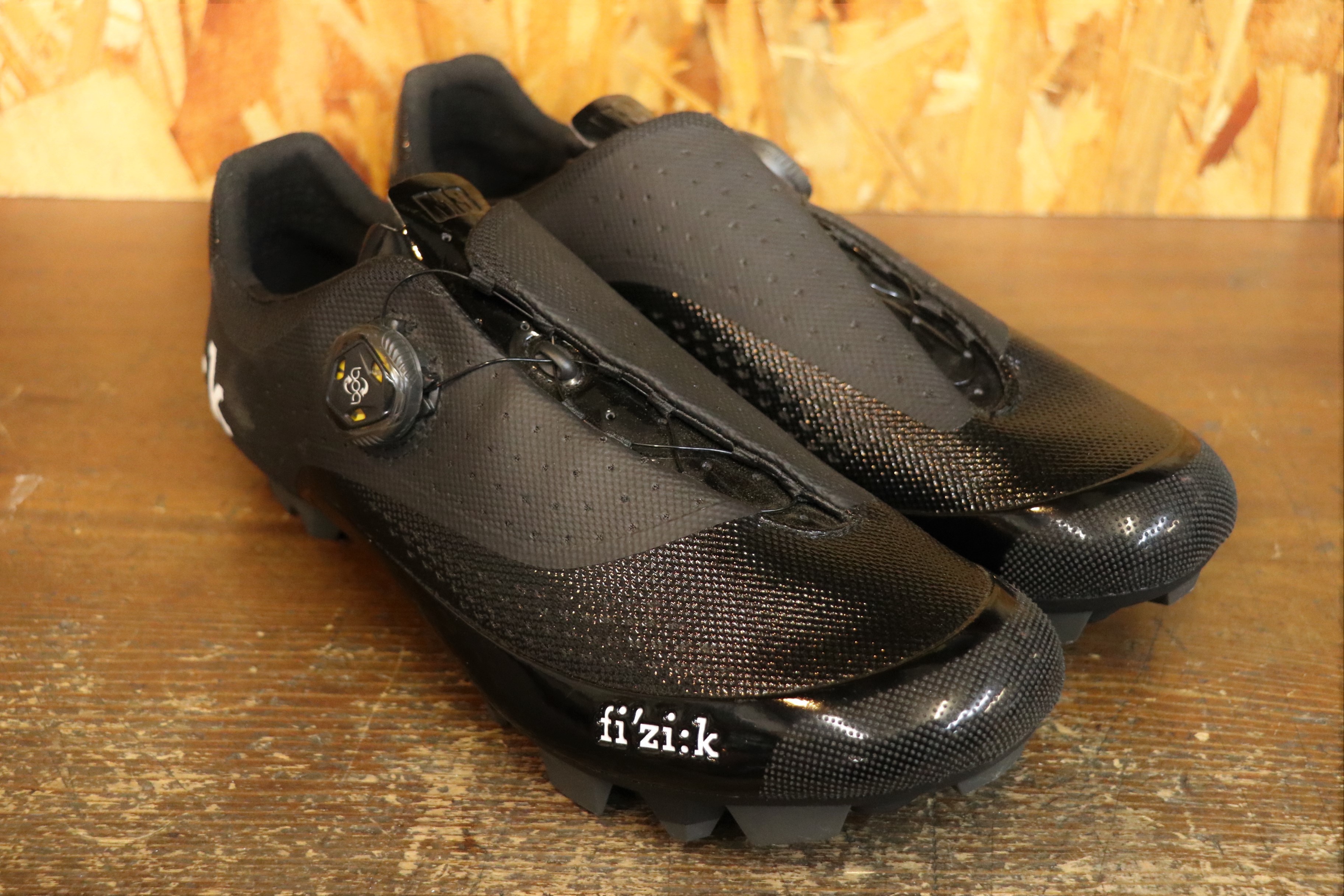 Fizik フィジークM5B SPD シューズ EU 42 Silver Red