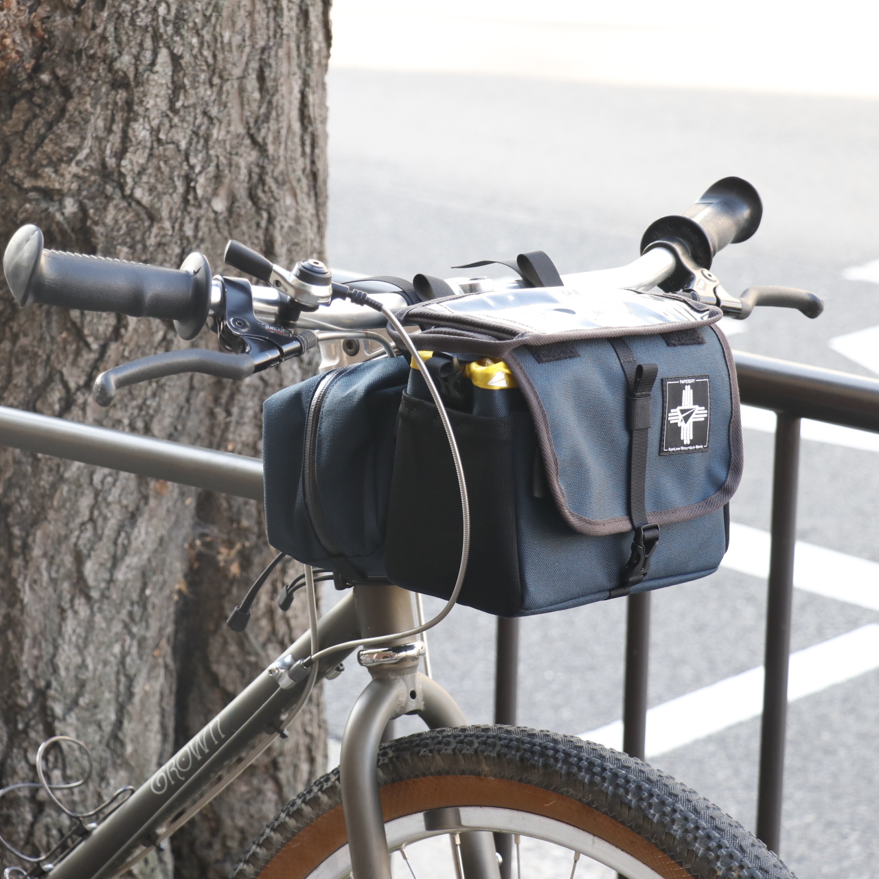 ロウロウマウンテンロウロウマウンテンワークス　自転車フロントバッグ　サイクルバック