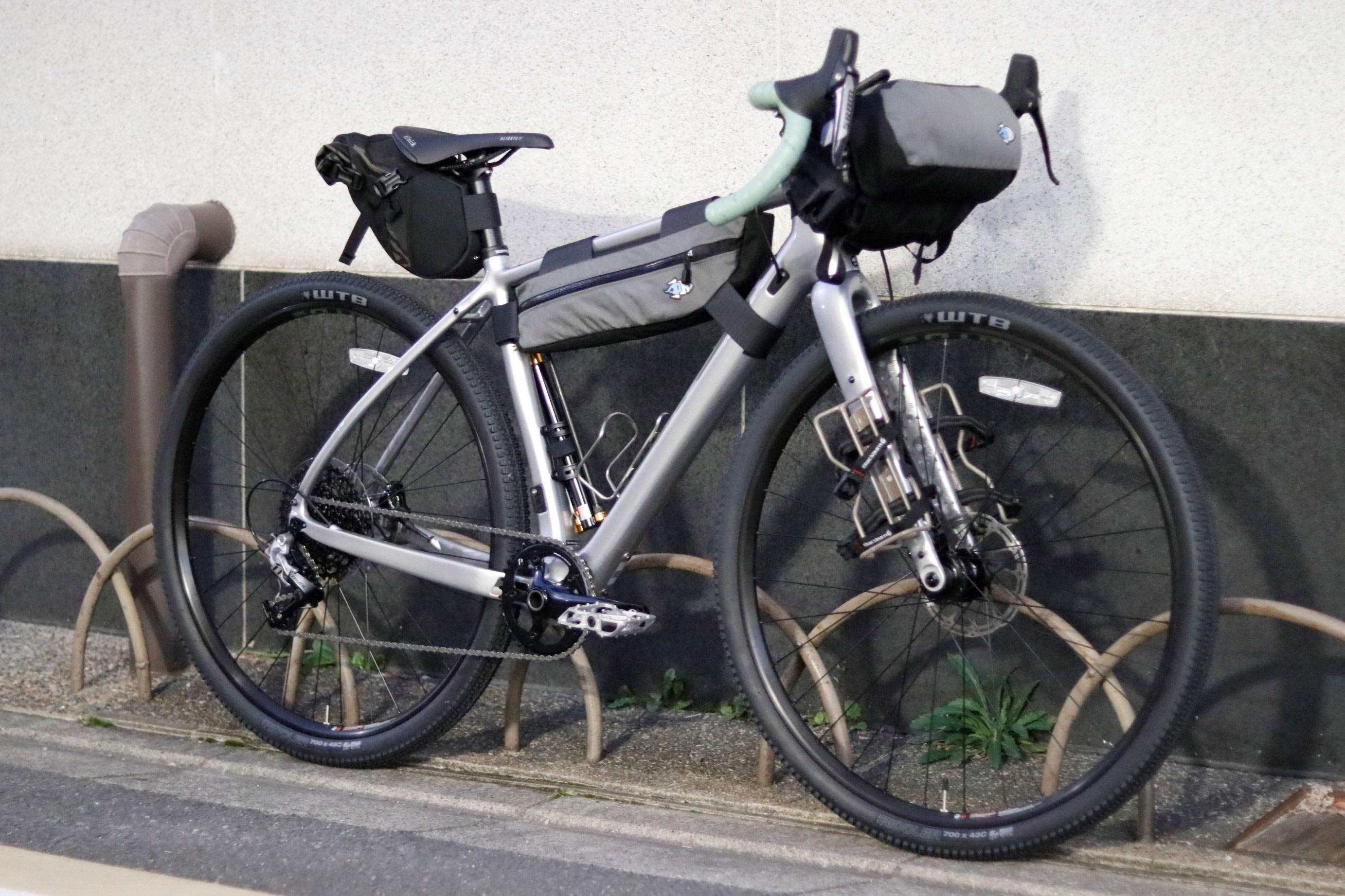 完成車 アドベンチャーバイク Libre バイクパッキングカスタム 京都のスポーツ自転車専門 エイリン丸太町店