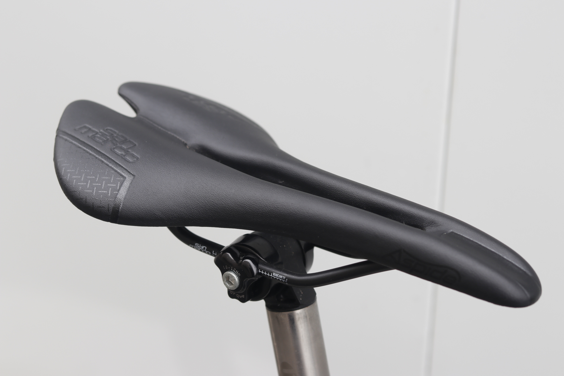 BLOG 名作サドルが店頭入荷しました！【SELLE SANMARCO / セレ