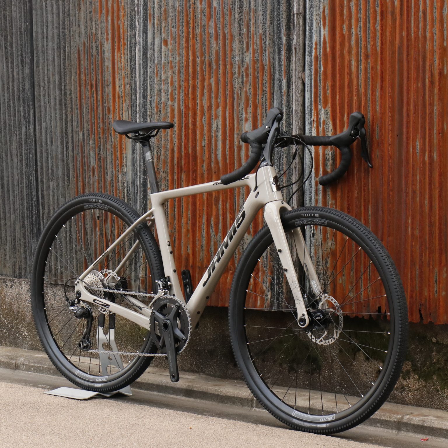 BLOG バランスの良さが魅力のRENEGADEシリーズフラッグシップモデル!!【 JAMIS BIKE / ジェイミス 2023モデル