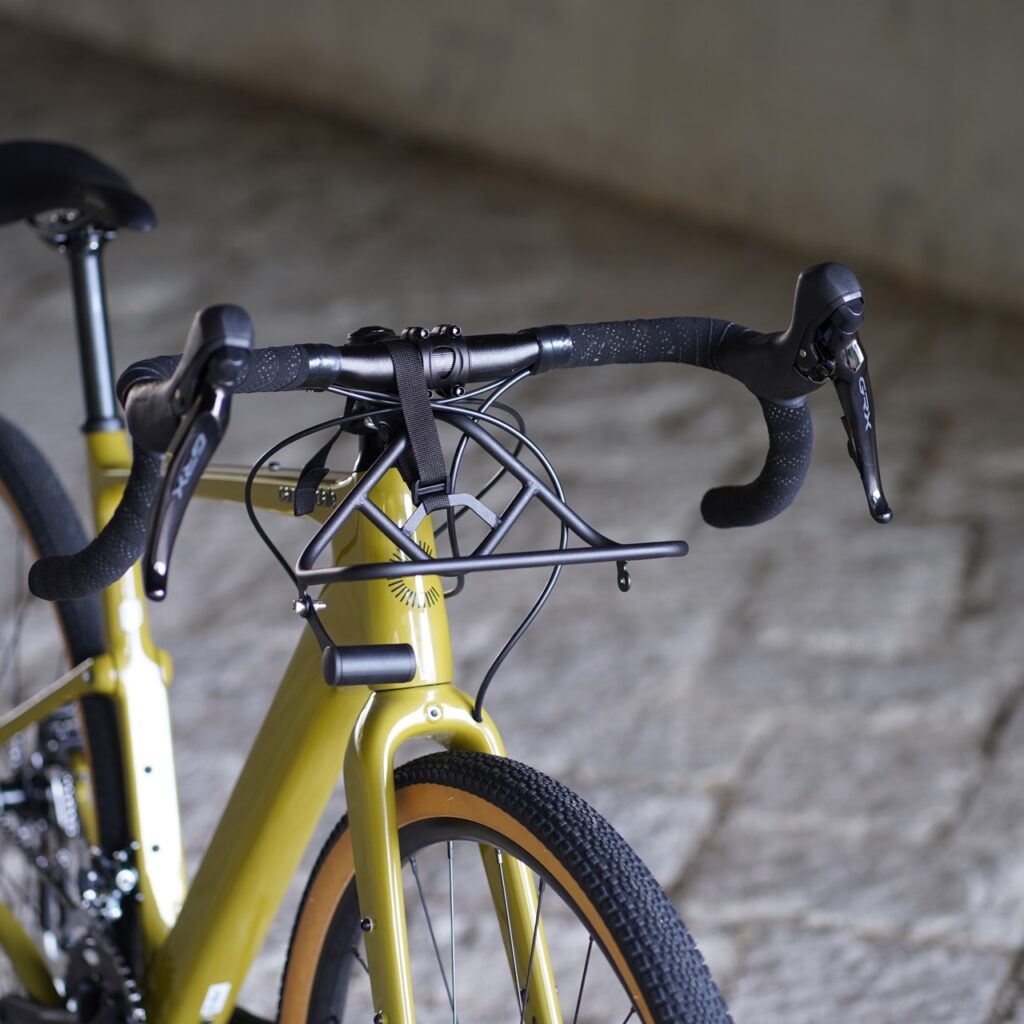 BLOG ~from ウクライナ~ モダン&シンプルなデザインのフロントラックが入荷【7R bags】The Nest steerer ...