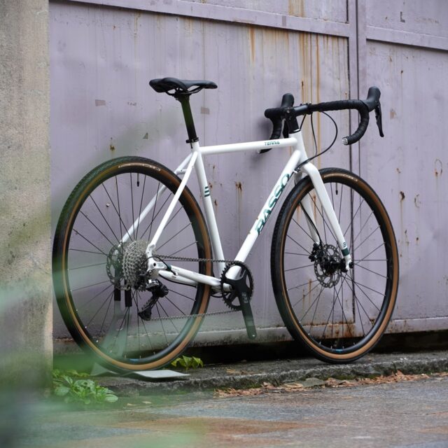 【超特価】油圧1X11＆12sで20万円以下【 BASSO / バッソ 】TERRA （テラ）シャキシャキ走るクロモリグラベル／オールロード