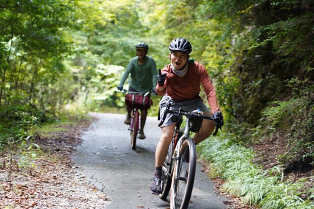 【VILLAGE GREEN RIDE 2025】「いらんこと」するために全力を出す大人たち【オンロード＆ ロンググラベルコース レポート】