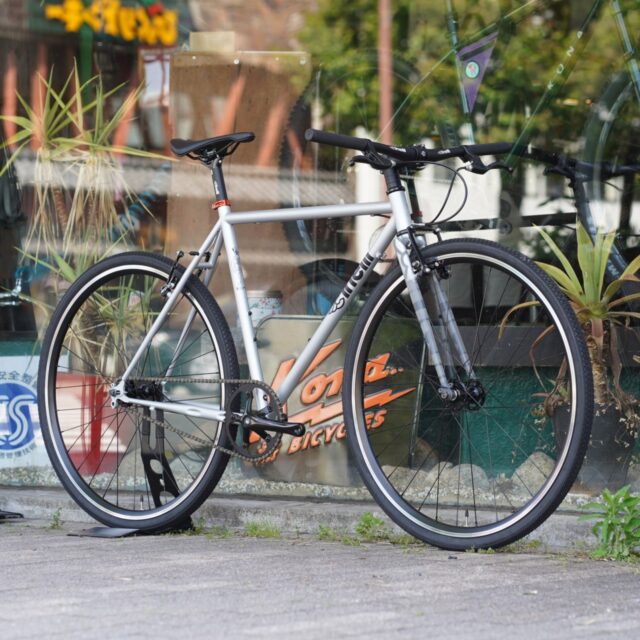 【SALE】Cinelli Tutto Plus silver bootleg｜チネリの歴史も自転車の楽しみも全部詰まってます