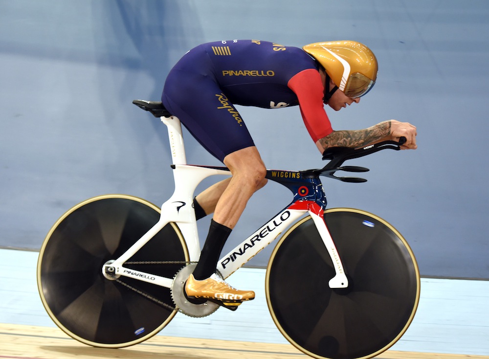Bradley Wiggins in his UCI Hour Record attempt in 2015
